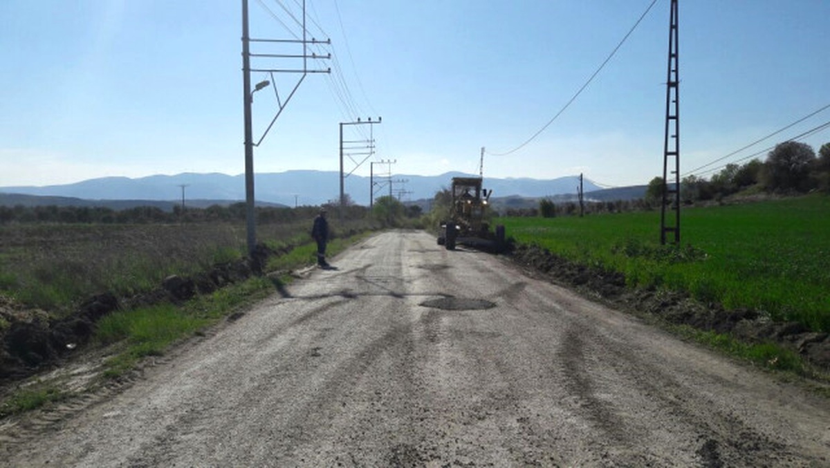 Uzunçayır ve Altunizade Kavşağında Onarım Çalışması