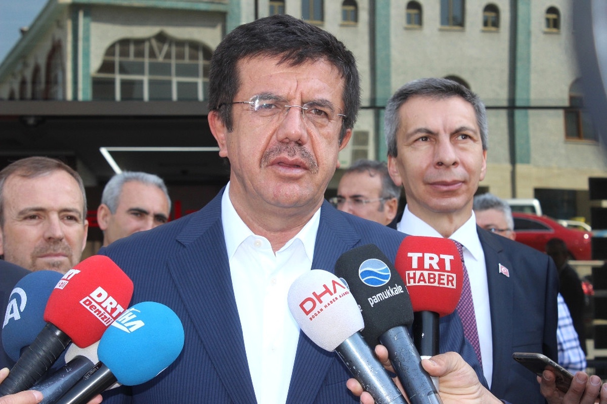Zeybekci\'den Kabine Değişikliği ve Enflasyon Açıklaması