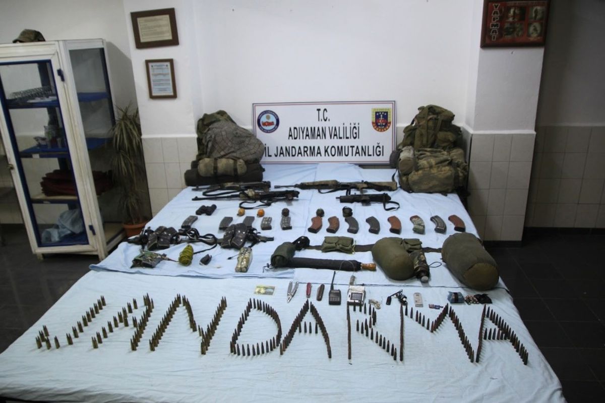 Adıyaman\'da Yapılan Operasyonda Silah ve Mühimmat Ele Geçirildi