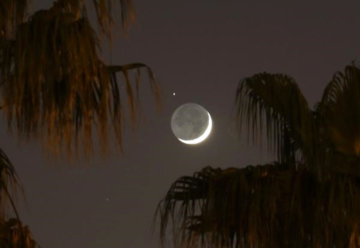 Aldebaran Yıldızının Aya Yaklaştığı O An