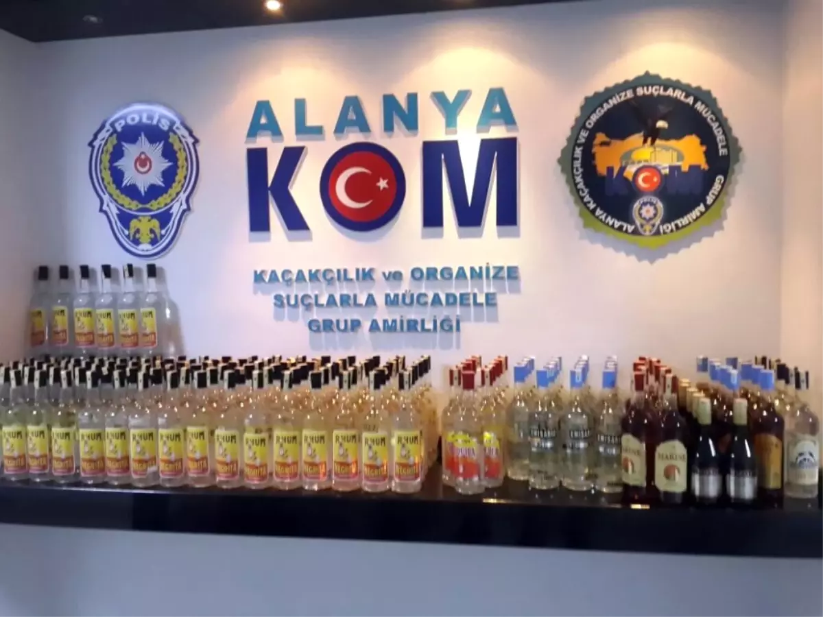 Antalya\'da 375 Şişe Gümrük Kaçağı İçki Ele Geçirildi