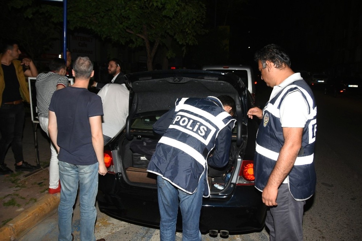 Antalya\'da "Türkiye Güven Huzur Uygulaması"