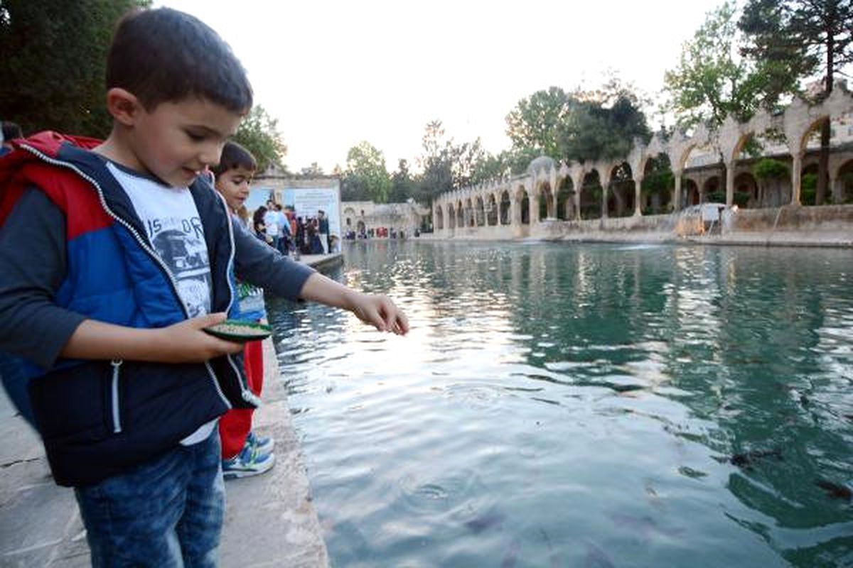 Balıklıgöl\'e Ziyaretçi Akını