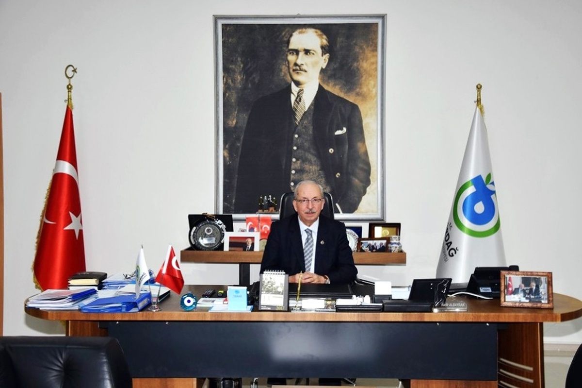 Başkan Albayrak: "Emekçilerimiz, Ülkemizin Ekonomik ve Sosyal Gelişmesinde En Büyük Güç Olmuştur"