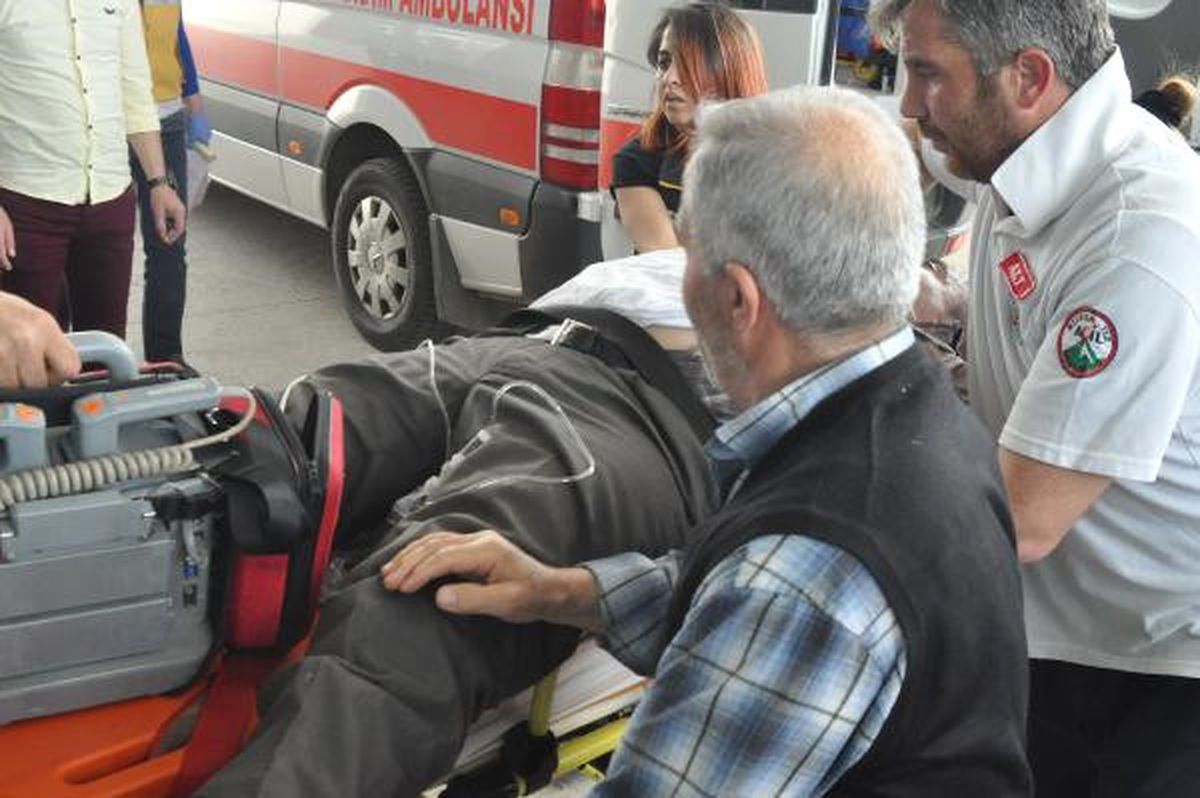 Direksiyon Başında Kalp Krizi Geçiren Sürücü Kazada Öldü