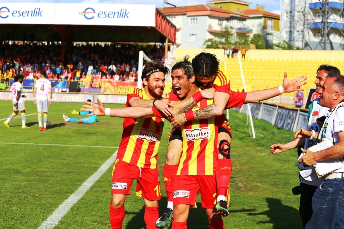 Evkur Yeni Malatyaspor, Süper Lig\'e Göz Kırptı