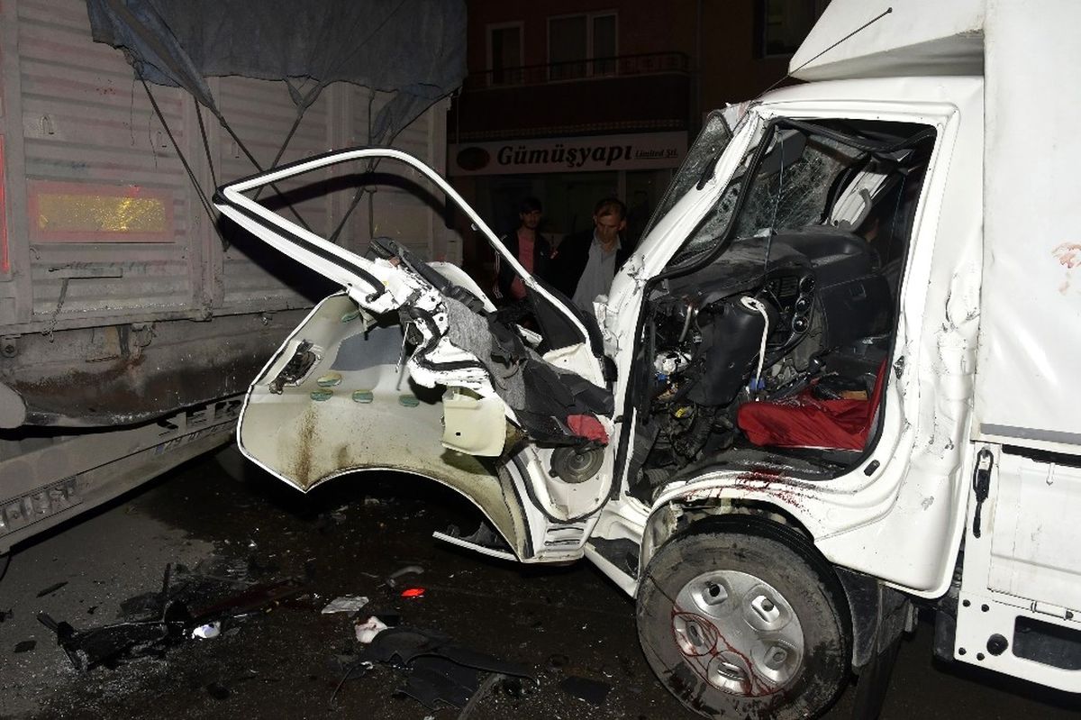 Gümüşhane\'de Feci Kaza: 1 Yaralı