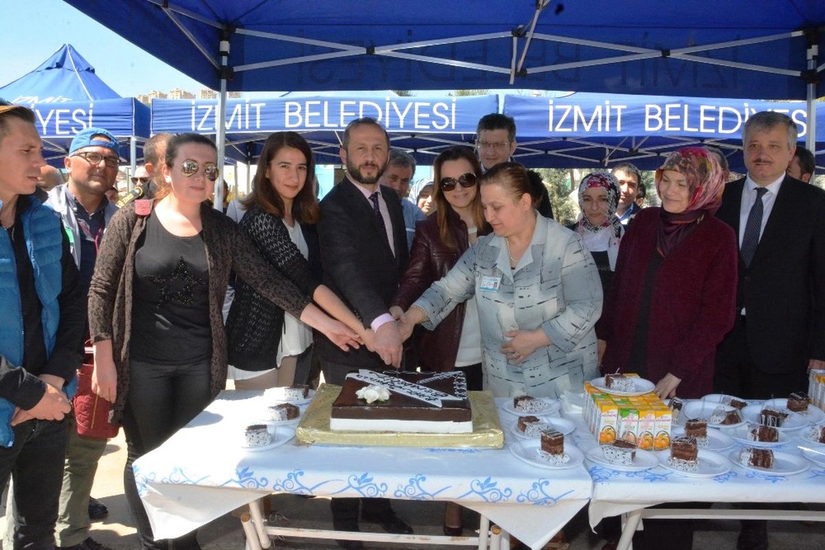 İzmit Belediyesi\'nden Anlamlı Gelenek