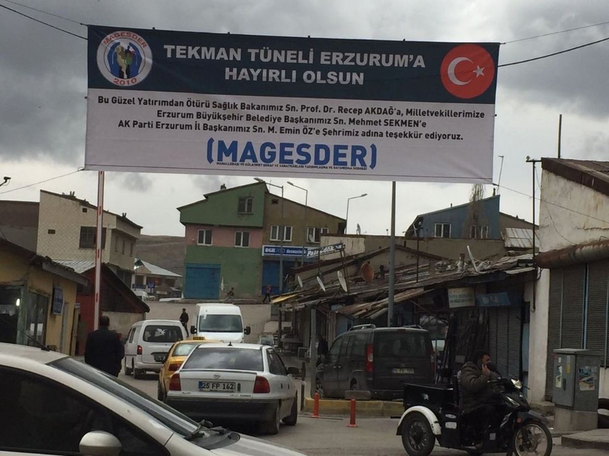 Pankartlı Teşekkür