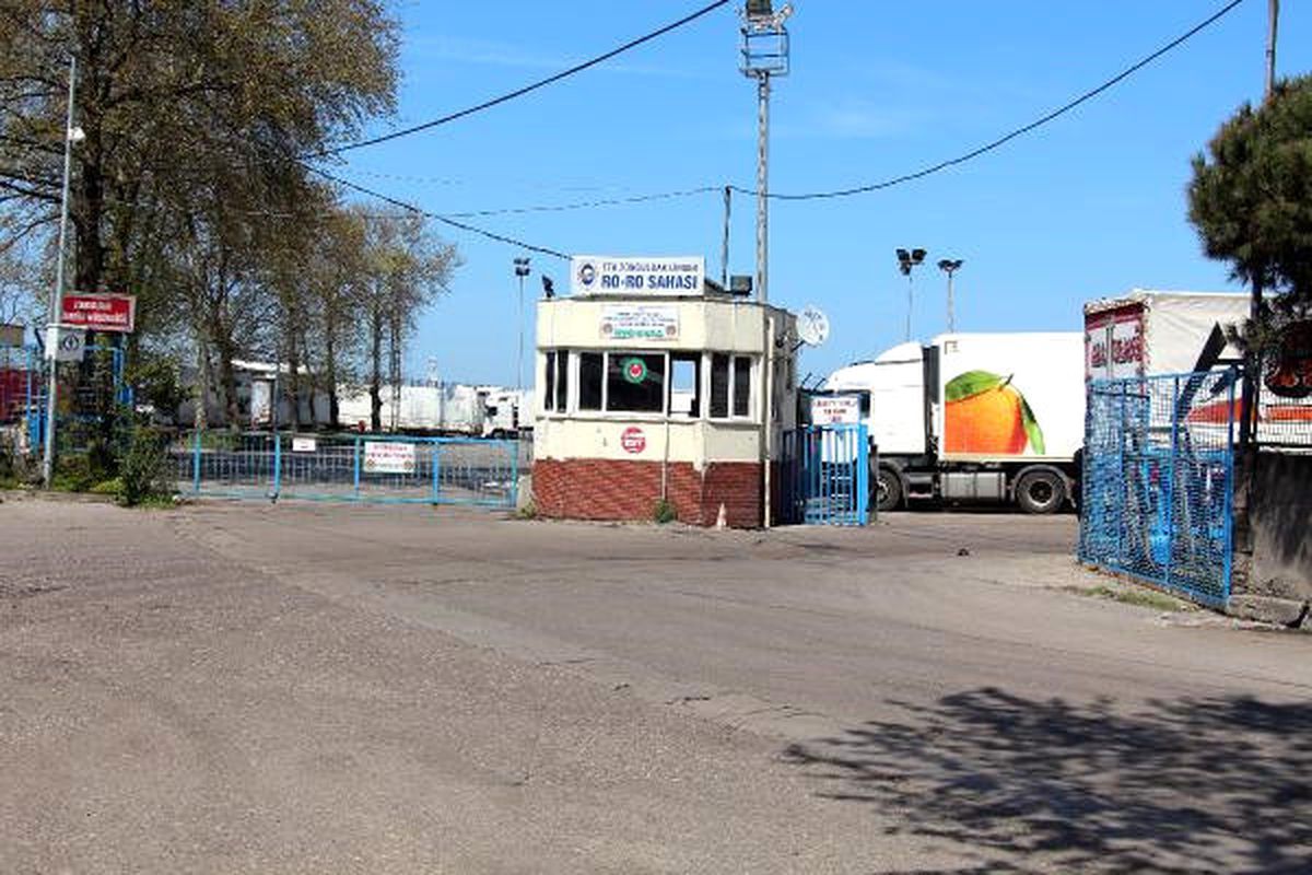 Zonguldak Limanı\'nda Antitank Füze Parçaları Ele Geçirildi