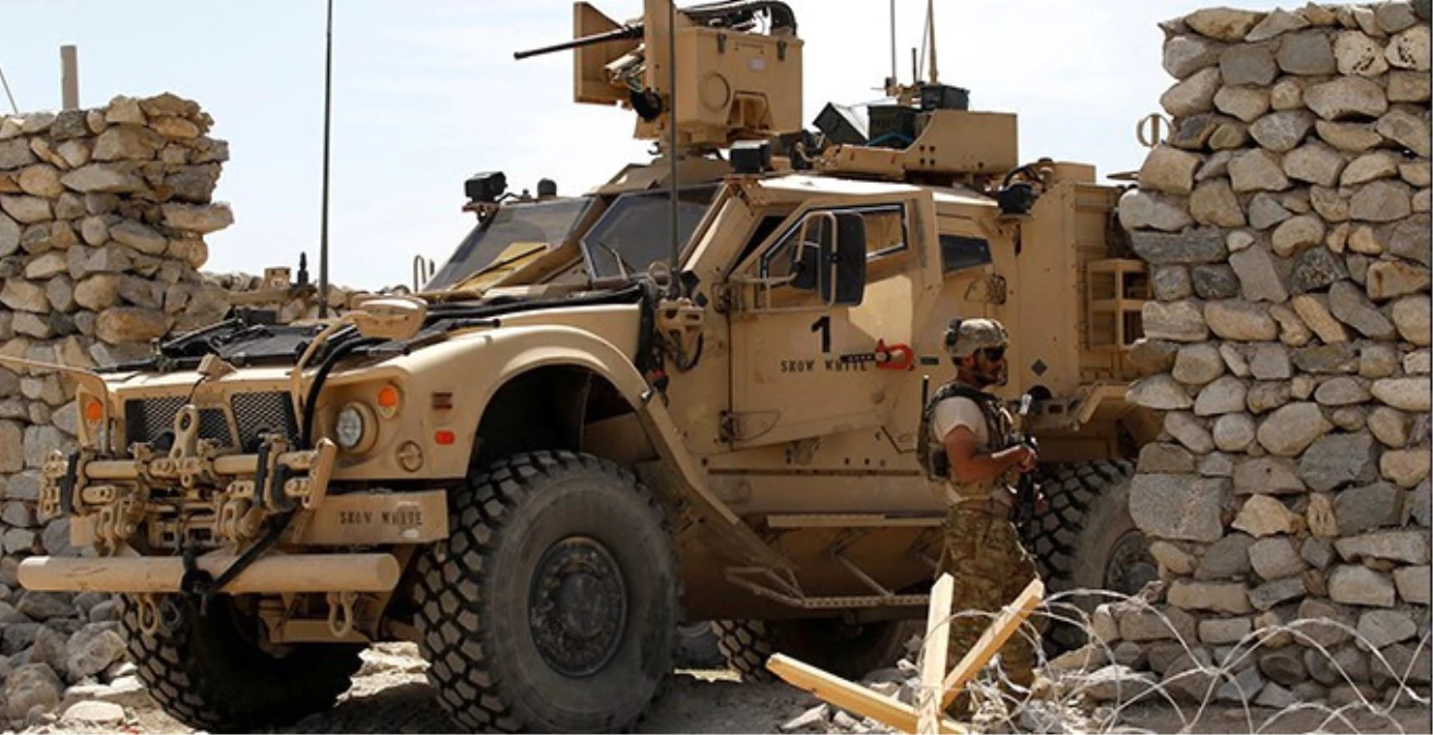Afganistan\'da ABD Askerlerine Bombalı Araçla Saldırı