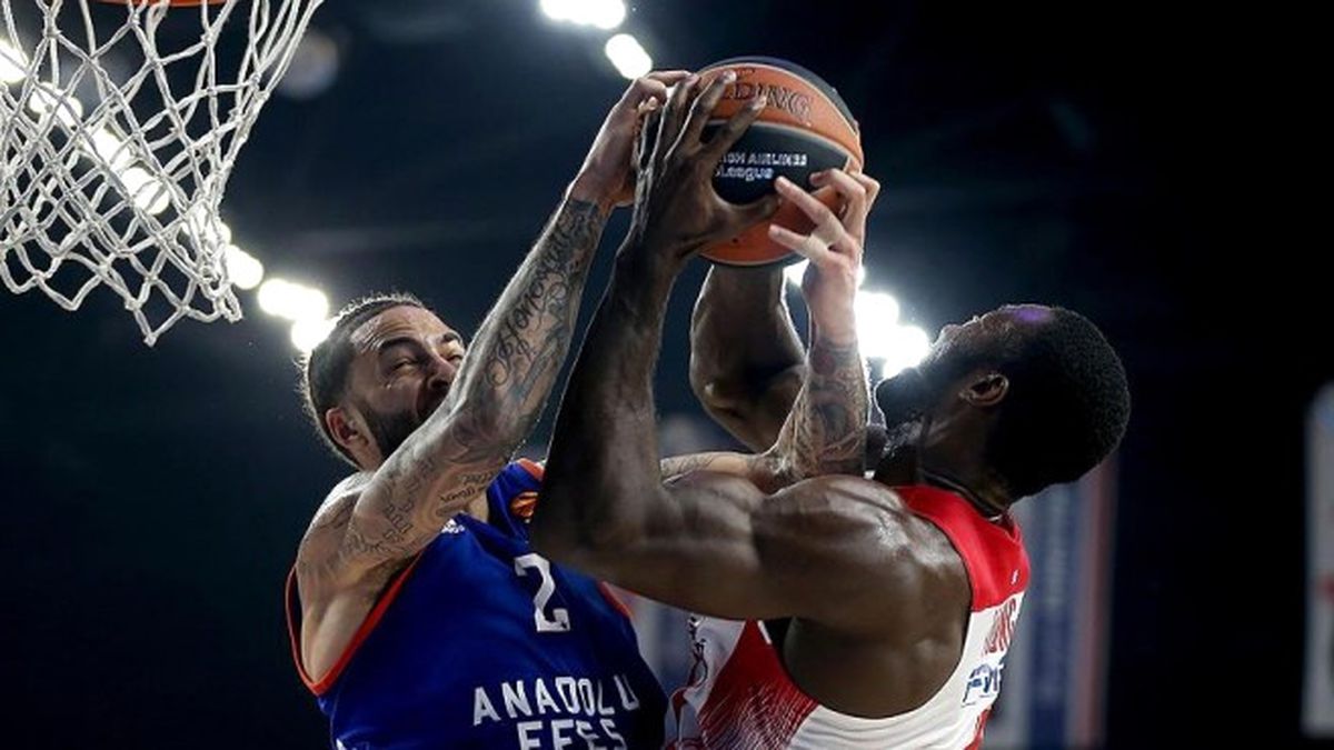 Anadolu Efes Dörtlü Final İçin Sahaya Çıkıyor