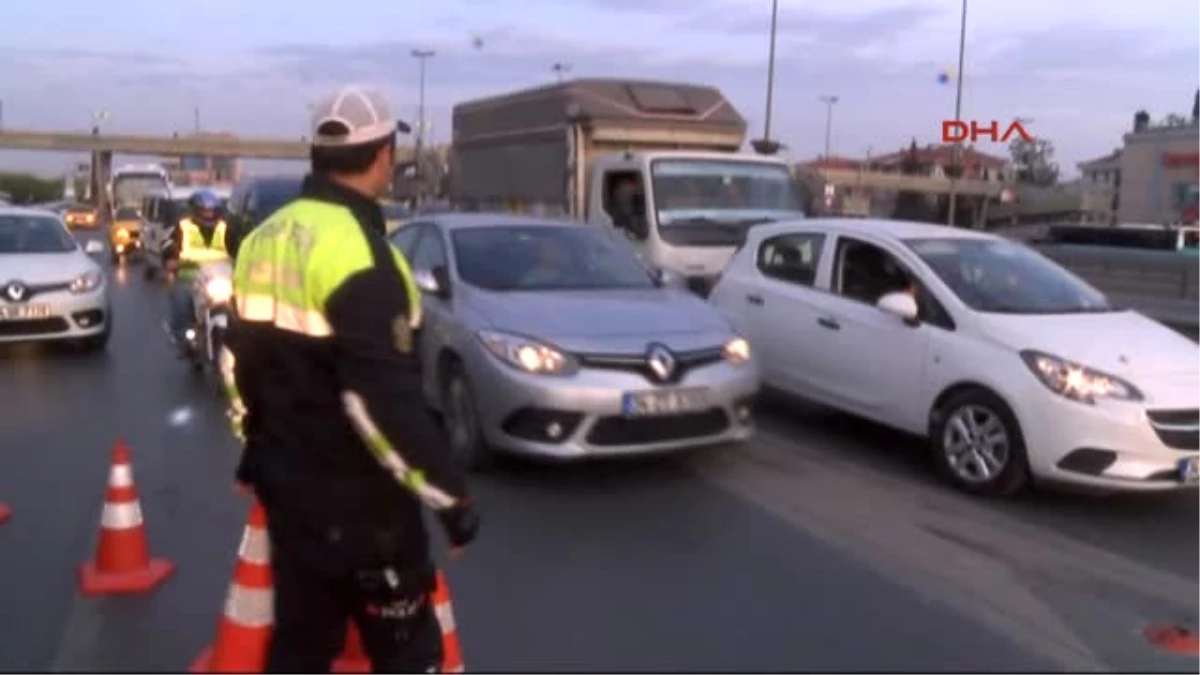 Bakırköy\'de Miting Alanına Giden Bazı Yollar Trafiğe Kapatıldı