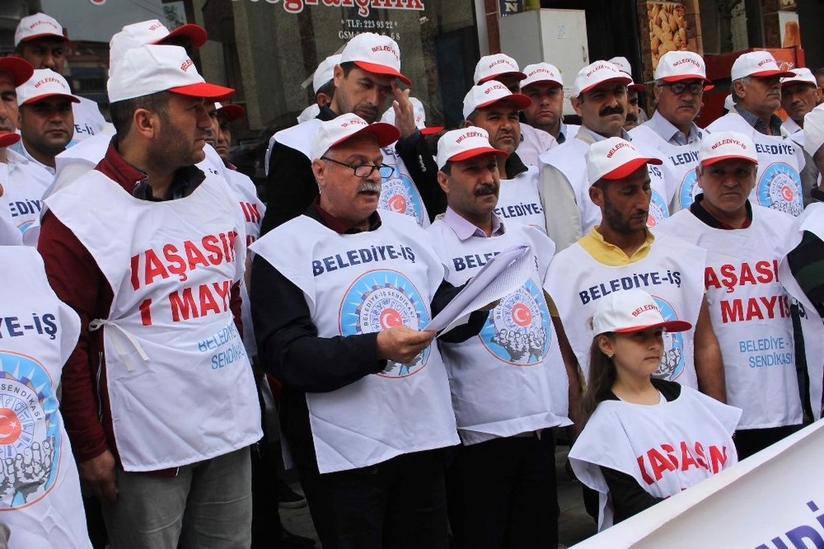 Belediye İş Sendikası 1 Mayıs İşçi Bayramı\'nı Kutladı