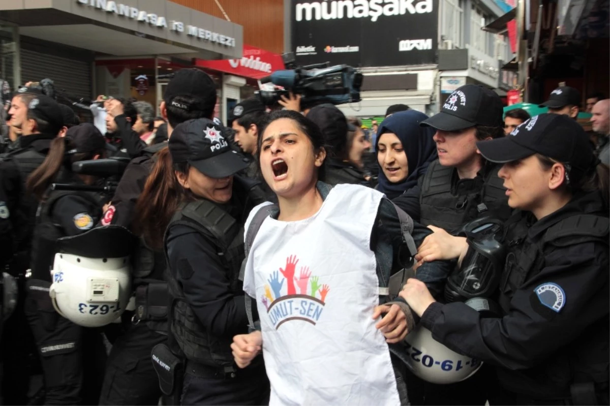 Beşiktaş Çarşı Meydanı\'nda Toplanan Gruba Müdahale