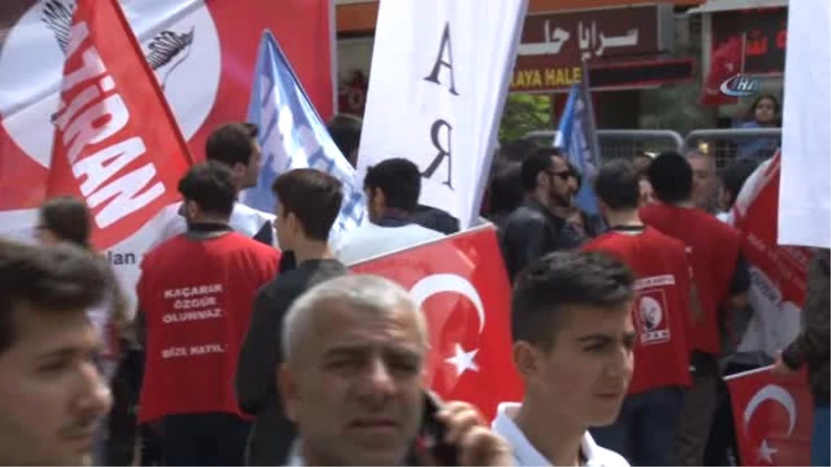 Bursa\'da 1 Mayıs Yürüyüşünde İki Grup Arasında Kavga Çıktı