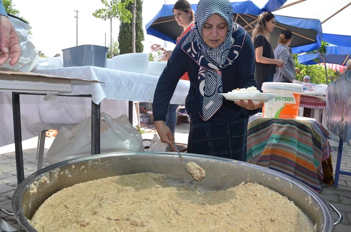 Caferli 4. Kez Çiçek Şenliği\'ne Ev Sahipliği Yaptı