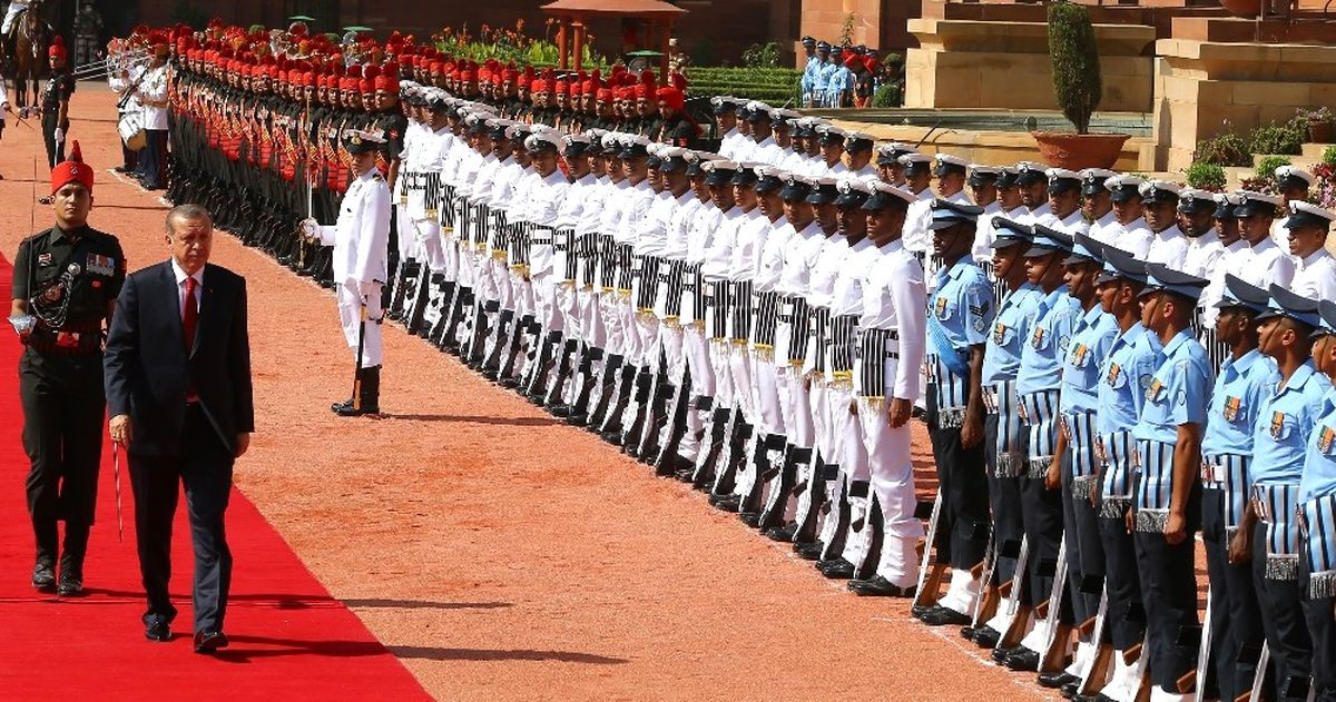 Cumhurbaşkanı Erdoğan, Hindistan\'da Resmi Törenle Karşılandı