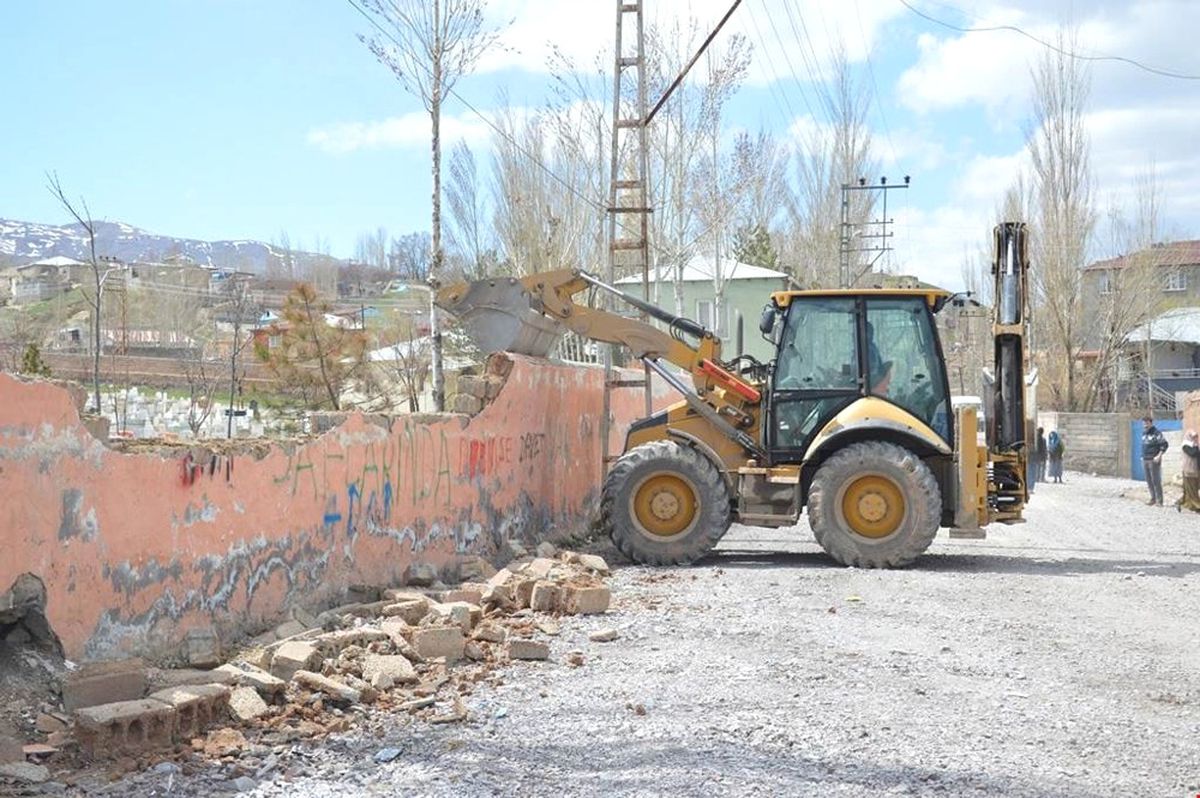 Doğubayazıt Mezarlığı\'nın Çehresi Değişiyor