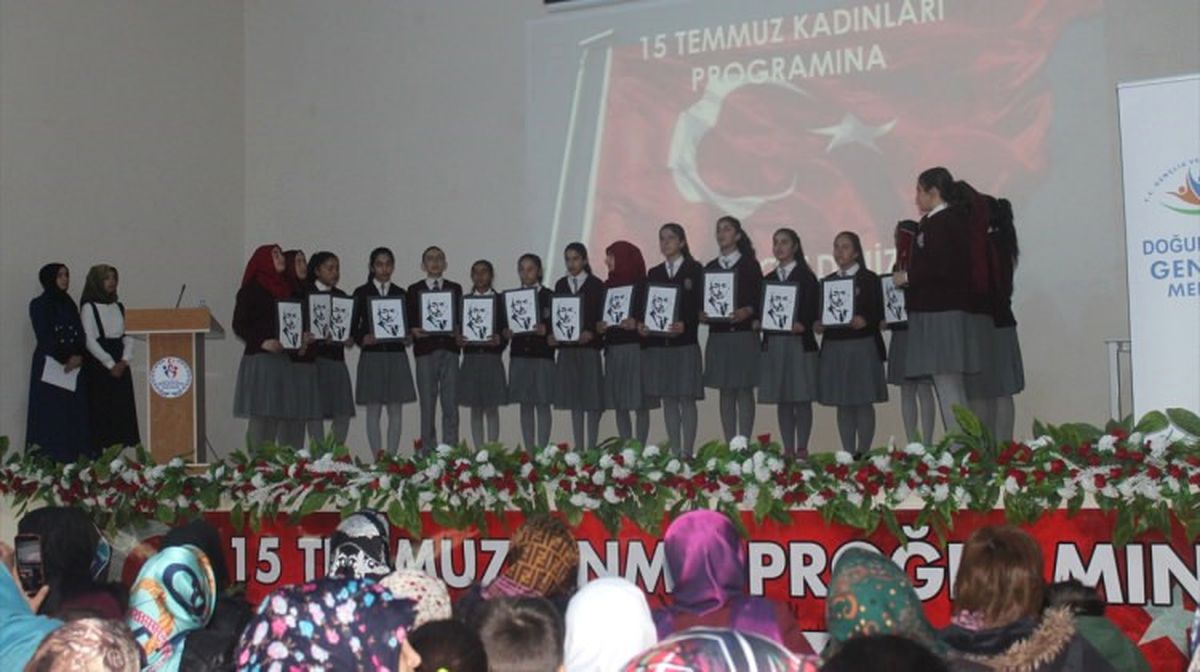 Doğubayazıt\'ta "15 Temmuz Kadınları" Programı