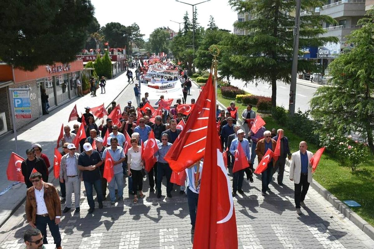Edremit\'te 1 Mayıs Kutlandı