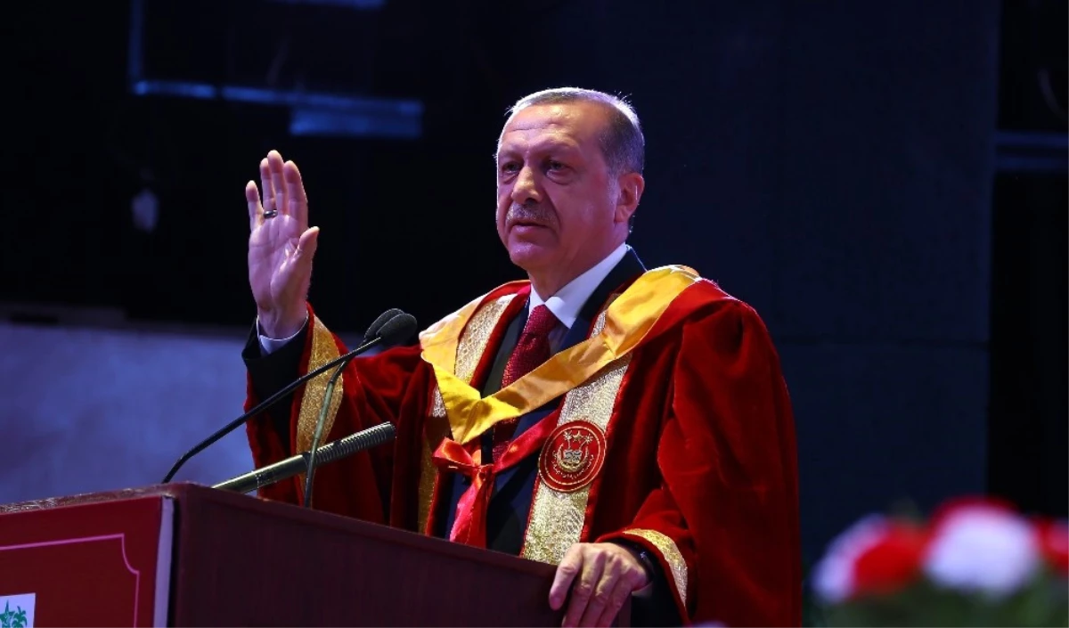 Erdoğan\'a Hindistan\'da Fahri Doktora Unvanı Verildi