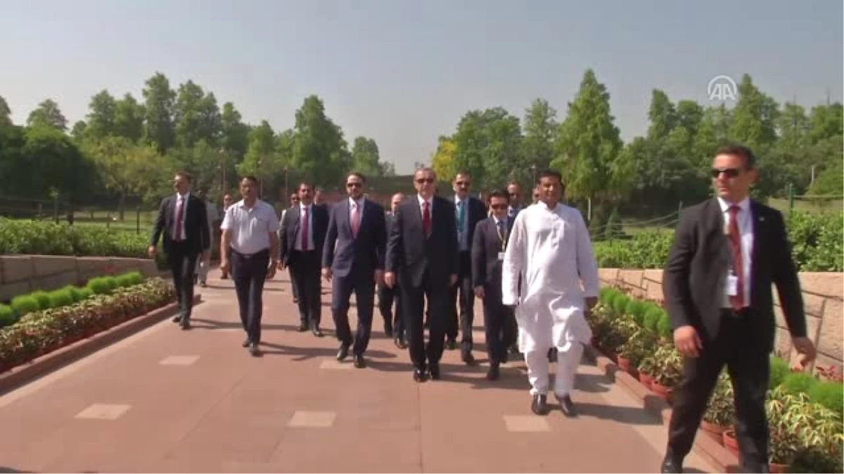 Erdoğan, Mahatma Gandhi Anıtı\'nı Ziyaret Etti - Yeni Delhi