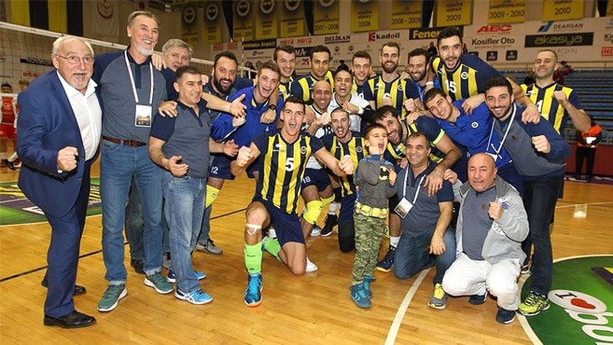 Fenerbahçe, Efeler Ligi\'nde 3. Oldu