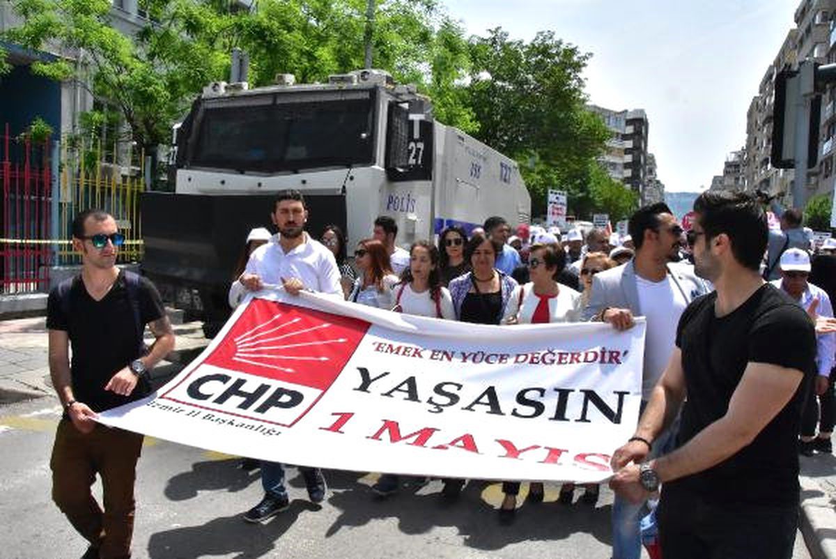 İzmir\'deki 1 Mayıs Kutlamaları Coşkulu Başladı
