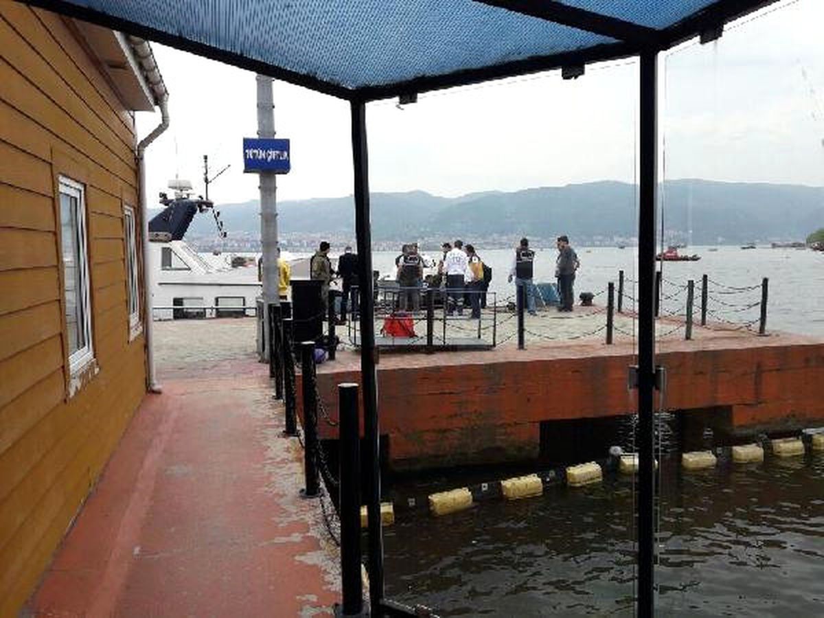 İzmit\'te Yanan Bottaki Kayıp İşçinin Cesedi Bulundu