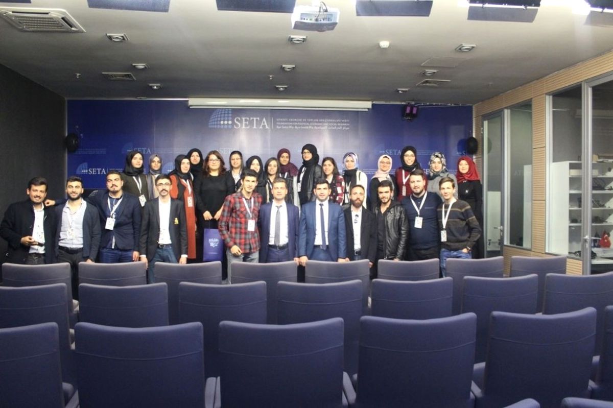 Karesi Kent Konseyi Üyesi Genç Liderler Ankara\'da