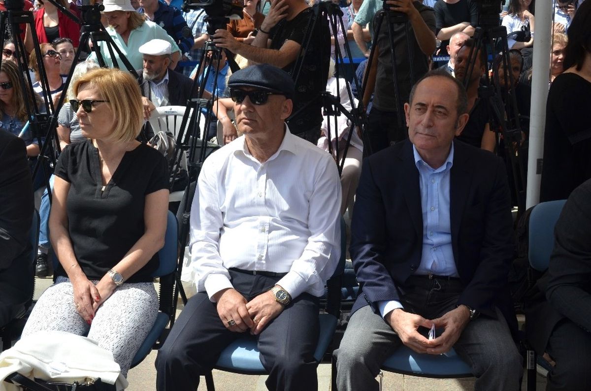 Kartal Meydanı\'na Srebrenica Soykırım Anıtı Dikildi