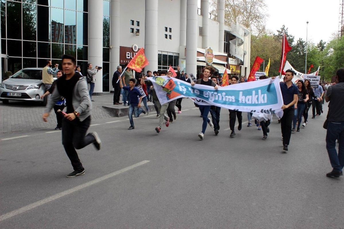 Kayseri\'de 1 Mayıs Emek ve Dayanışma Günü Kutlandı