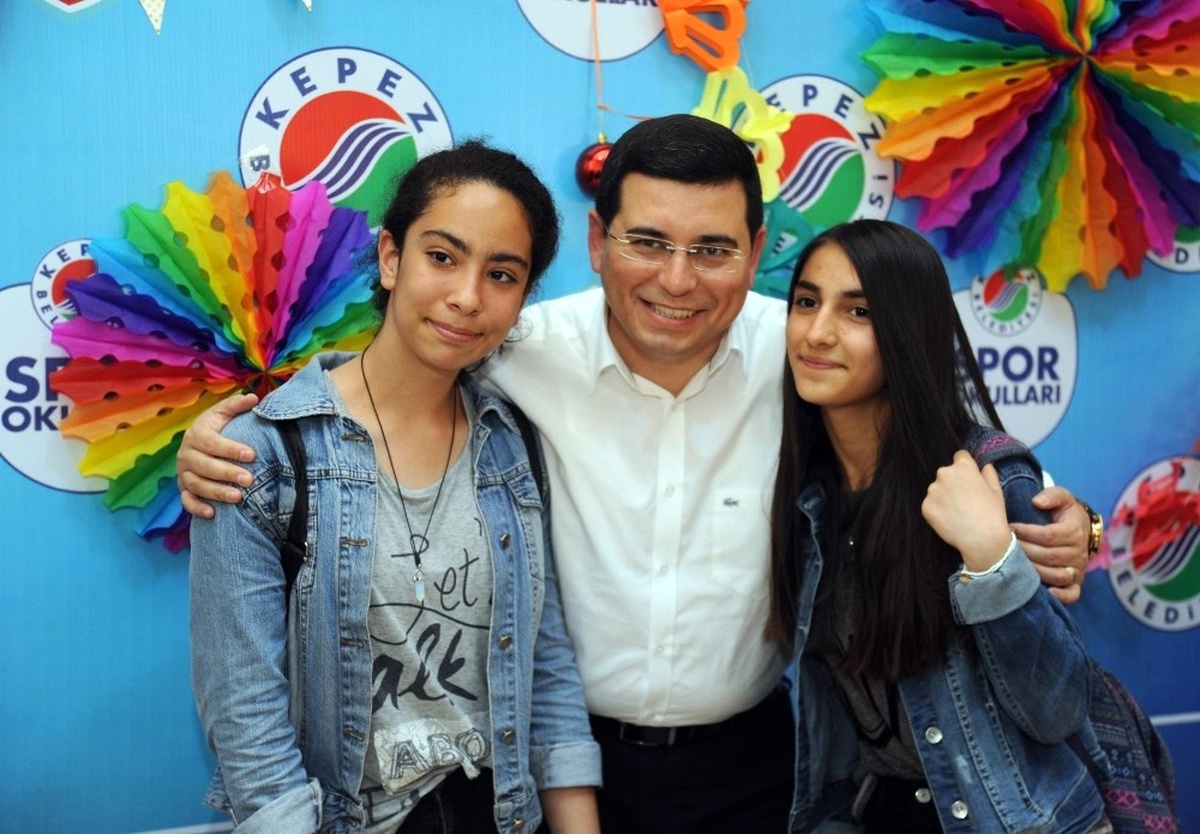 Kepez Belediyesi\'nden 530 Kişilik Doğum Günü