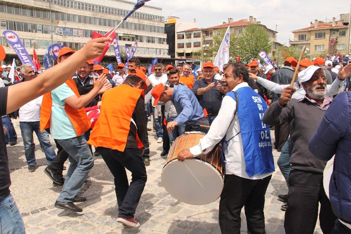 Lüleburgaz\'da 1 Mayıs Coşkusu