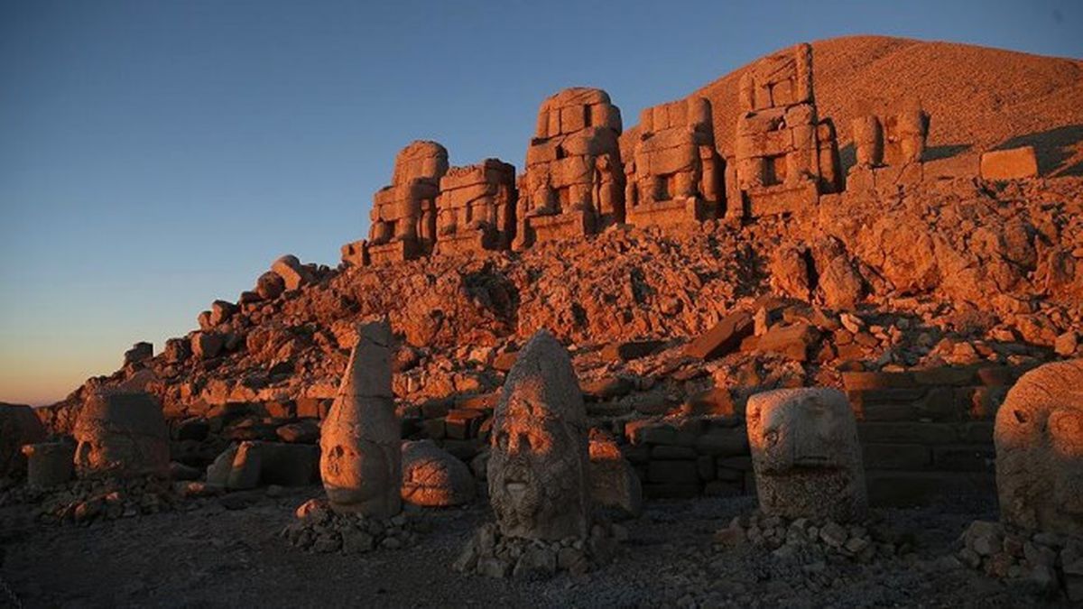 Nemrut Dağına Yabancı Turist Akını