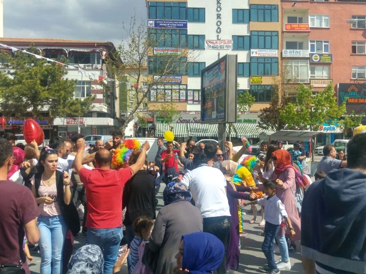 Niğde\'de Babasız Bırakılan Çocuklar En Mutlu Gününü Yaşadı