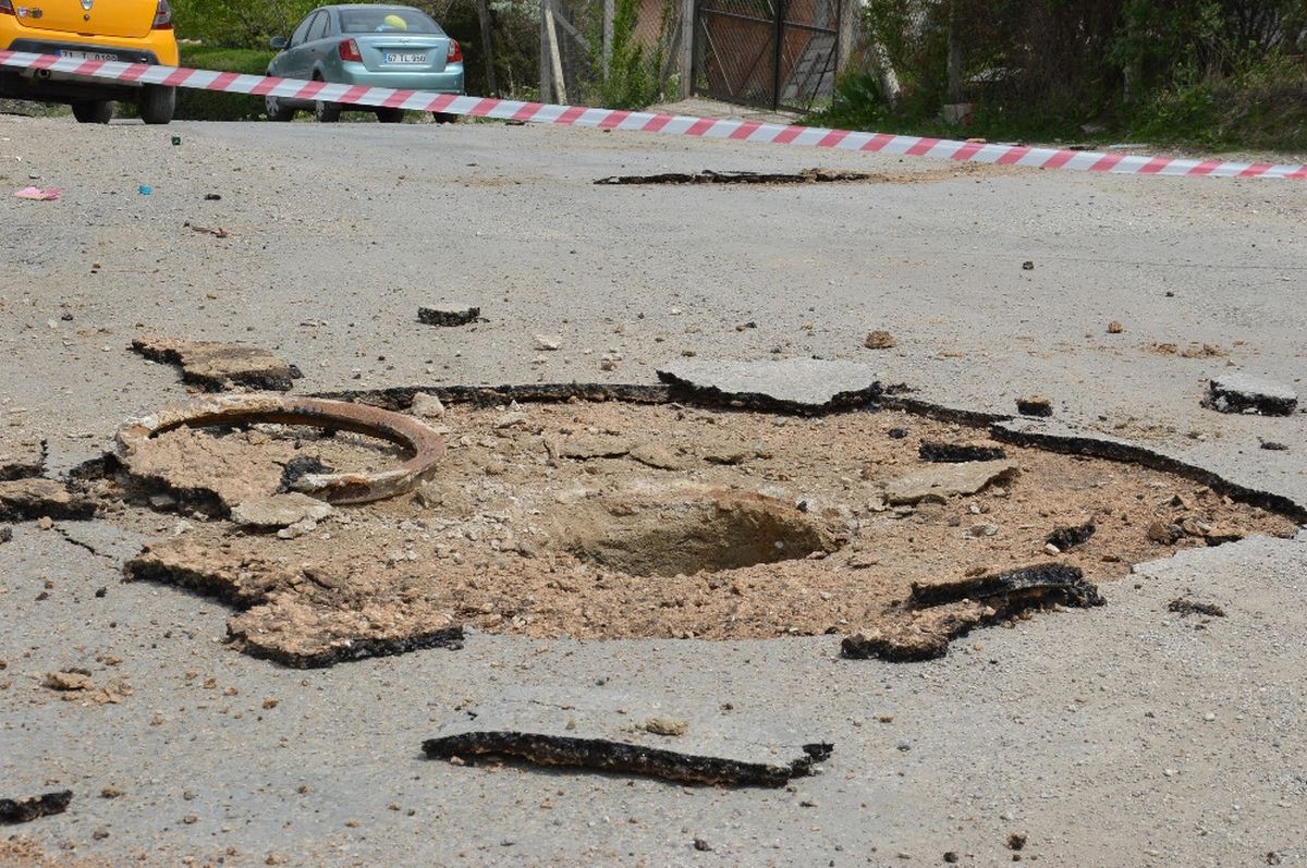 Rögar Kapağı Bomba Gibi Patladı