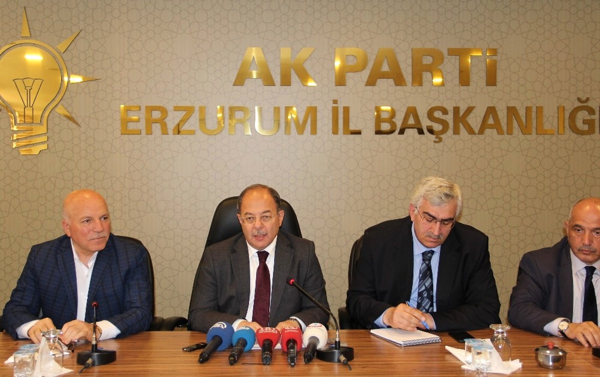 Sağlık Bakanı Recep Akdağ: "Kuş Gribi ve Kene Vakalarına Karşı Tüm Tedbirler Alındı"