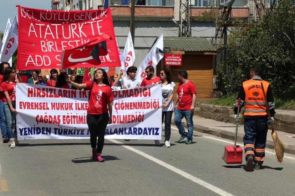 Samsun\'da 1 Mayıs Kutlaması