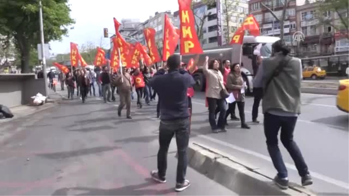 Taksim Meydanı\'na Yürümek Isteyen Gruplara Müdahale