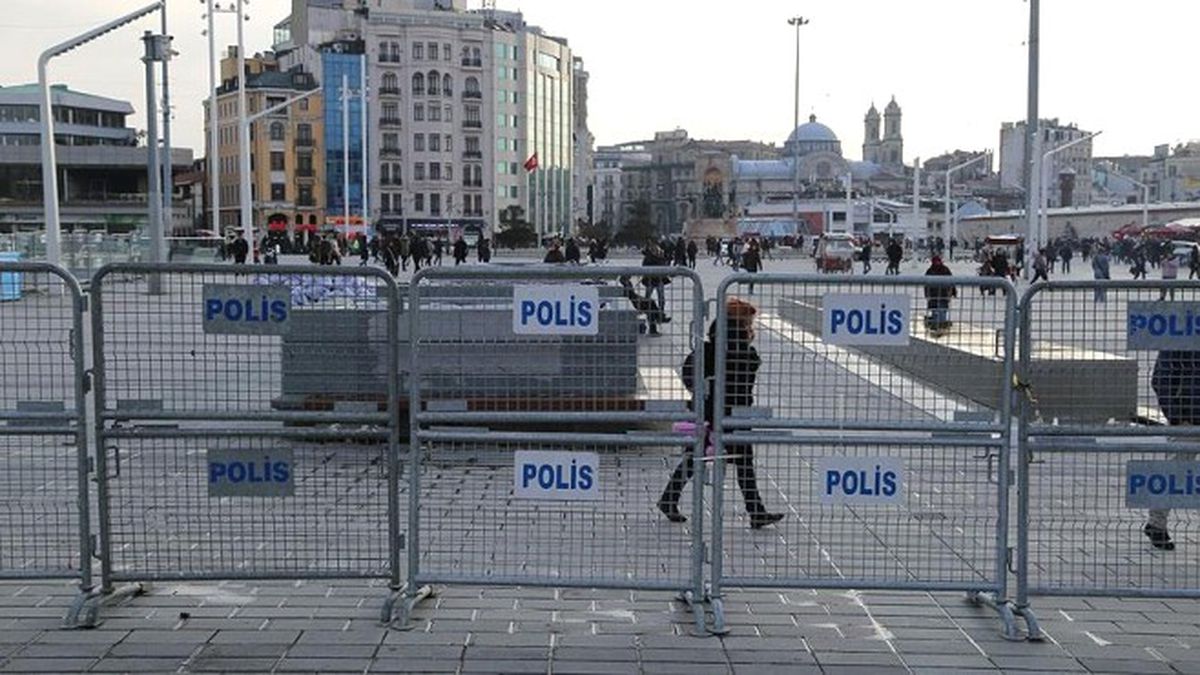 Taksim Meydanı ve Çevresinde Sıkı Güvenlik Önlemleri Alındı