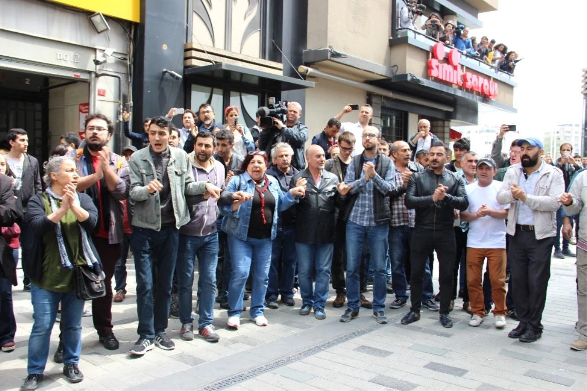 Talimhane Caddesi\'nden Taksim\'e Yürümek İsteyen Gruba Müdahale