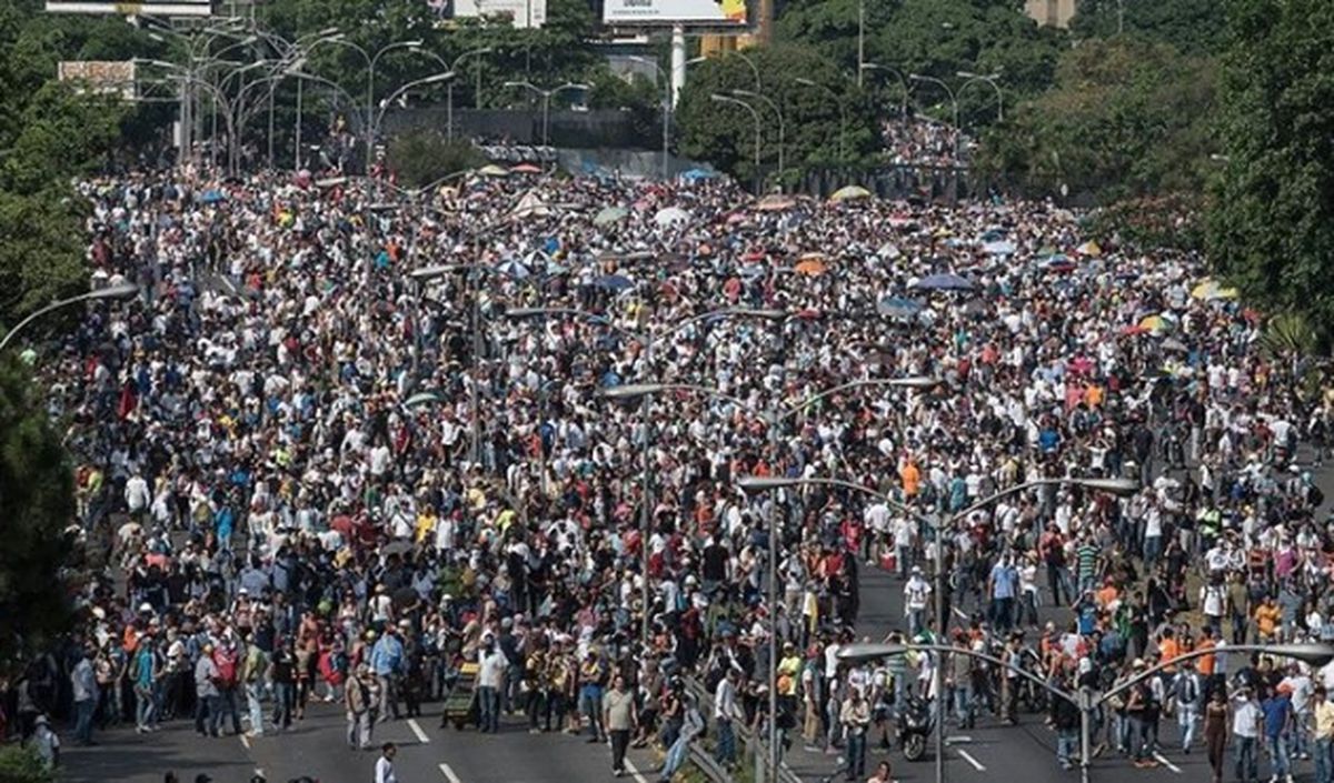 Venezuela\'da Asgari Ücret Yüzde 60 Artacak