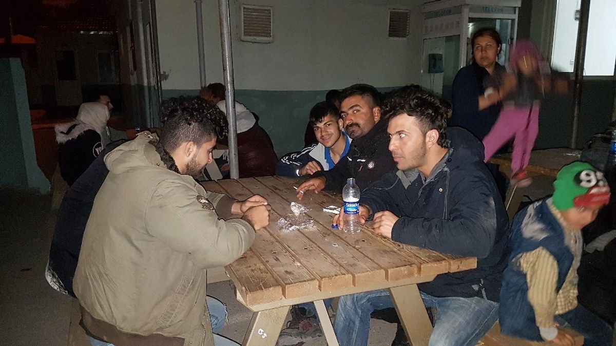 27 Suriyeli ile Yola Çıkan Tekne Ancak 100 Metre Gidebildi