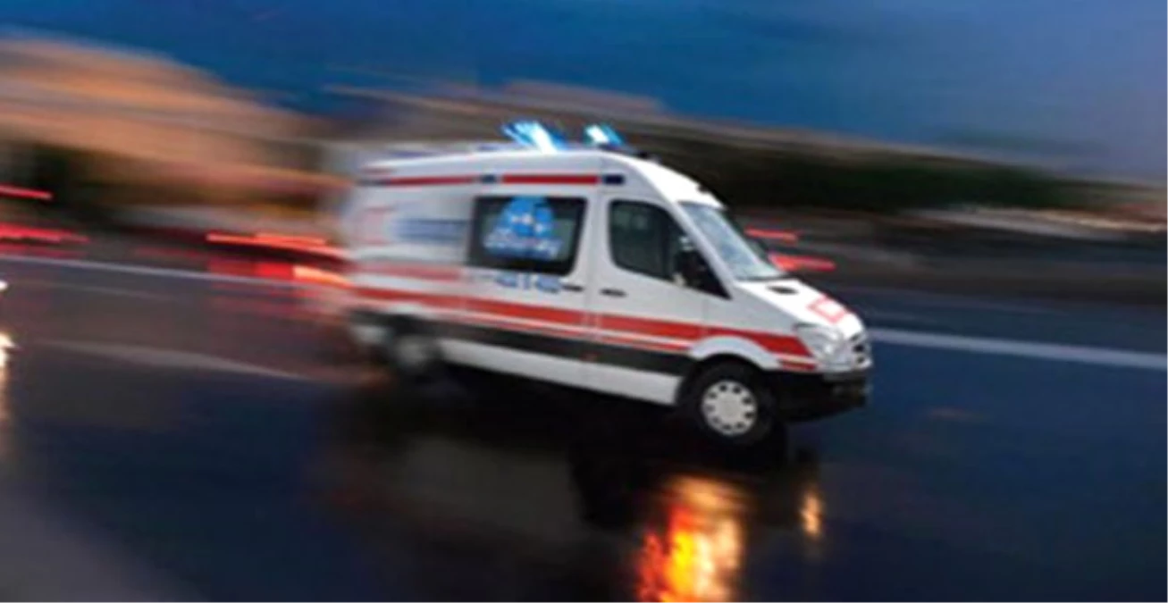 Afyonkarahisar\'da Trafik Kazası: 1 Ölü, 1 Yaralı