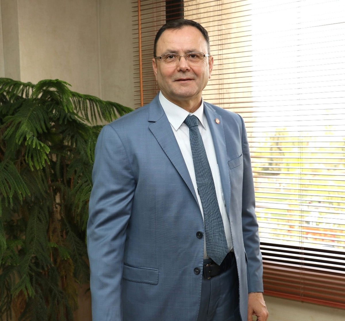 Aşut; "Siyasete Değil 21. Yüzyılın Gerçeklerine Odaklanalım"