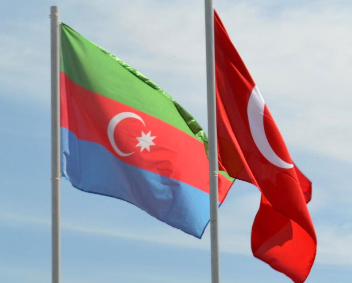 Azerbaycan\'dan Akpm\'ye Tepki