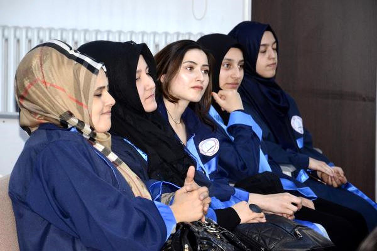 Beü\'de \'Anne Üniversitesi\' İlk Mezunlarını Verdi