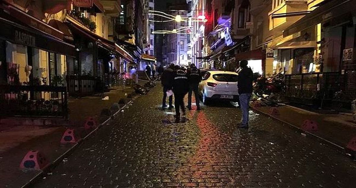 Beyoğlun\'da Silahlı Kavga: 1 Yaralı
